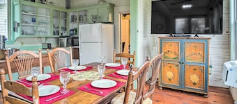 Vintage Louisiana Vacation Rental Home