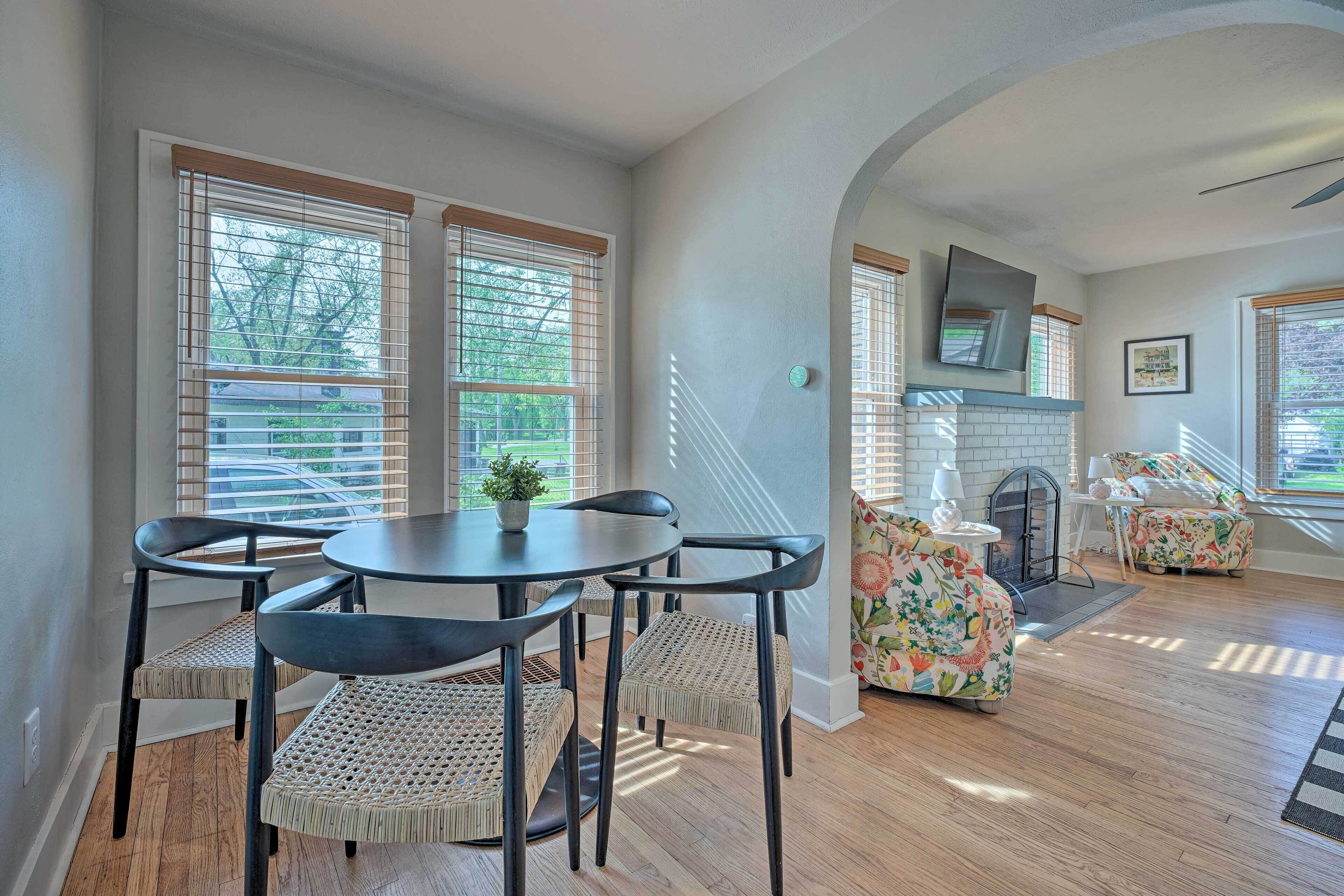 House (2 Bedrooms) | Interior