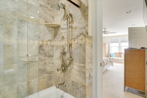 House (5 Bedrooms) | Interior - Steps to Boardwalk: Group Getaway in Ventnor City (Ventnor City)