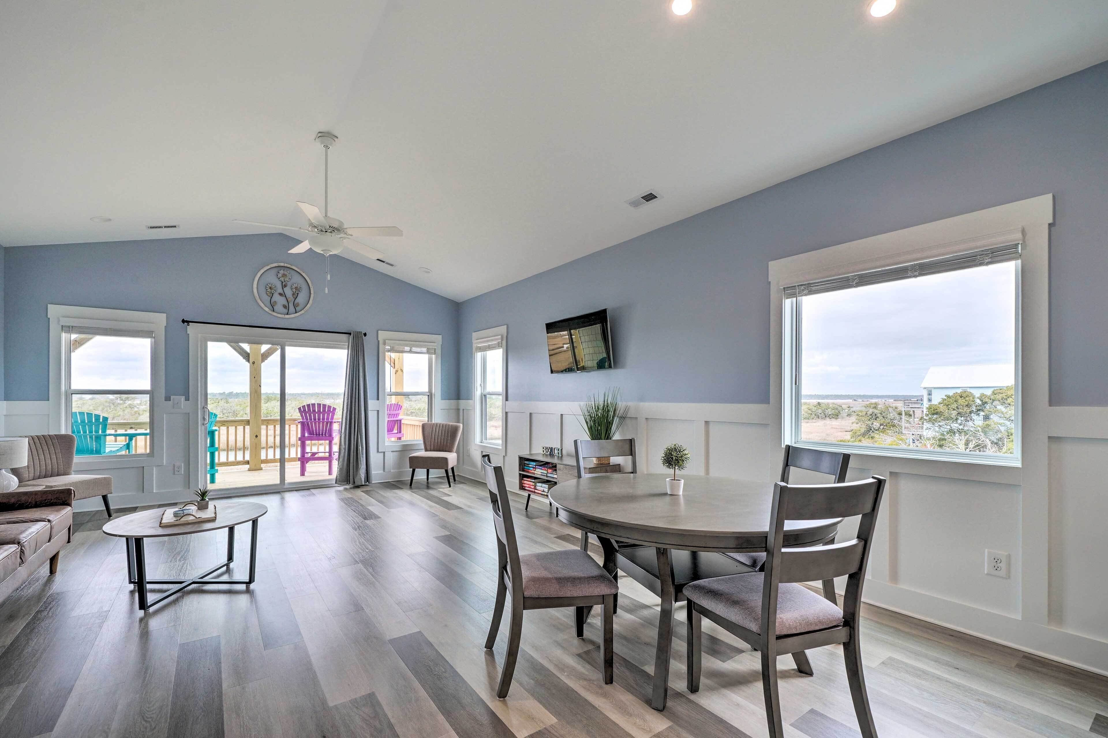 Stylish Townhome w/ Balconies & Tesla Charger!