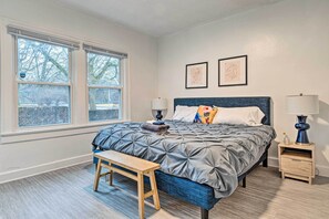Unclassified image, 4 of 26, button - Spacious Vacation Home Rental in Indianapolis (Indianapolis)