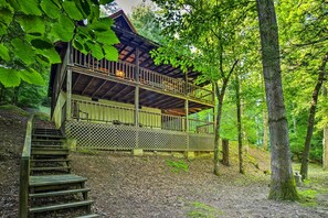 House (1 Bedroom) | Interior - Tellico Plains Cabin - 5 Acres, Backyard Creek! (Tellico Plains)
