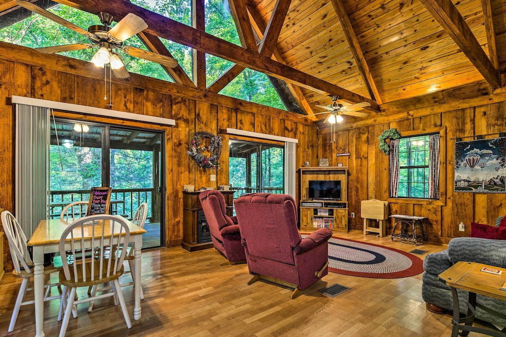 Tellico Plains Cabin - 5 Acres, Backyard Creek! - Coker Creek, TN