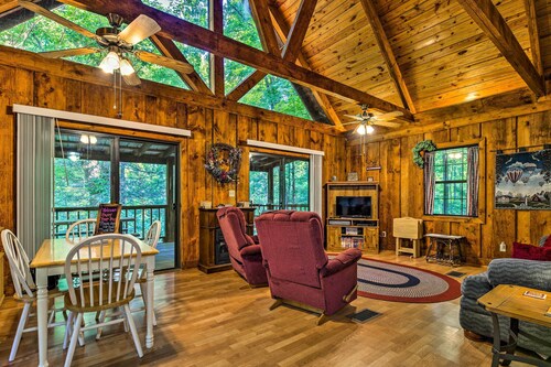 Tellico Plains Cabin - 5 Acres, Backyard Creek!