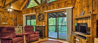 Tellico Plains Cabin - 25 Acres, Backyard Creek!