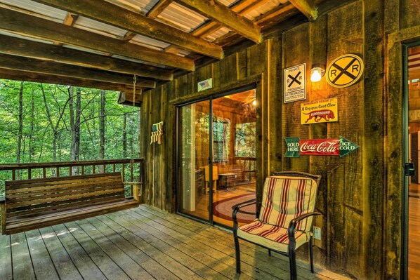 House (1 Bedroom) | Interior - Tellico Plains Cabin - 5 Acres, Backyard Creek! (Tellico Plains)