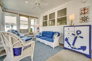Cottage (2 Bedrooms) | Interior