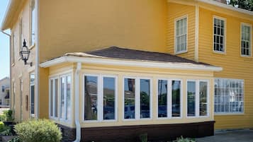 House (3 Bedrooms) | Front of property