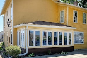 House (3 Bedrooms) | Front of property