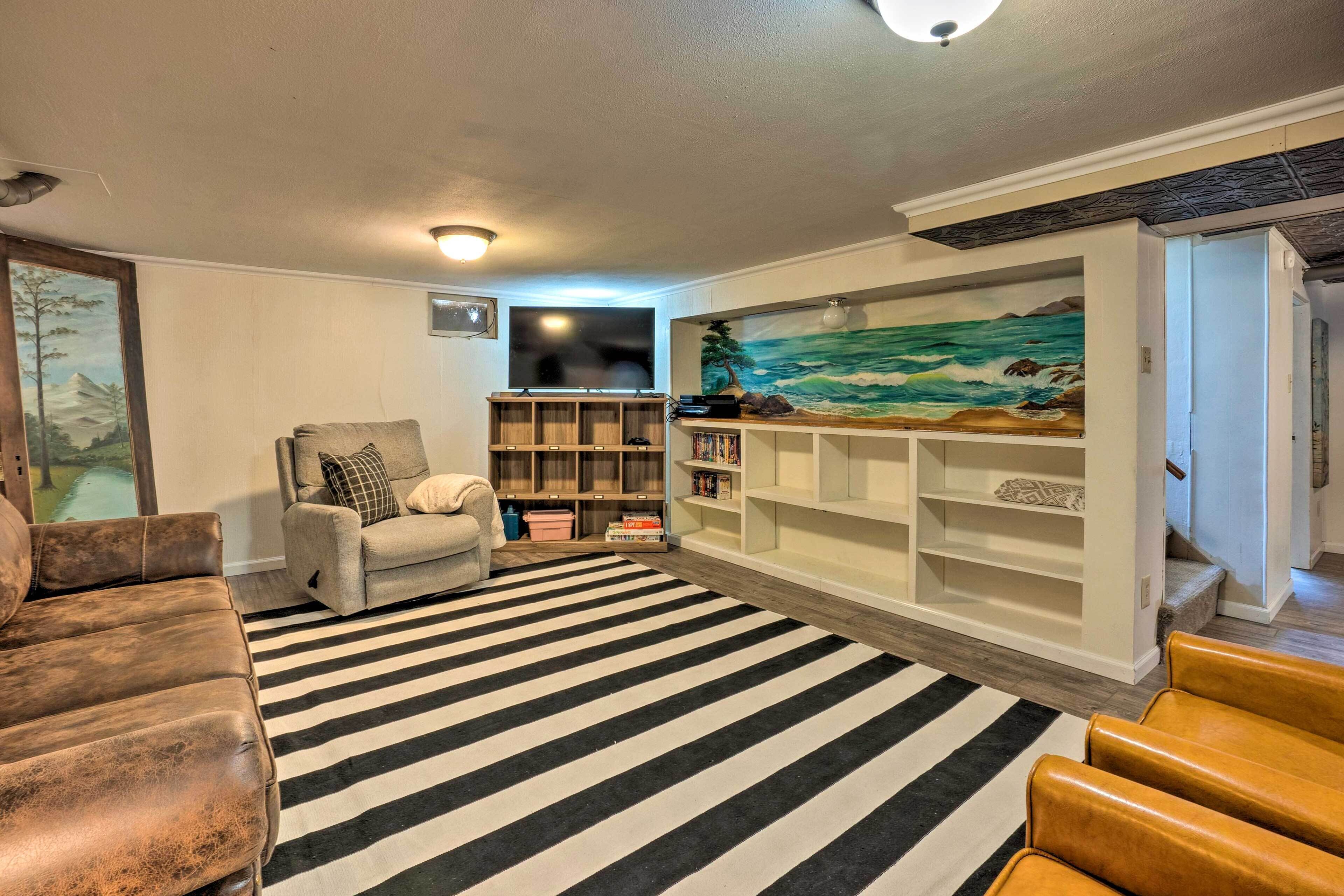 The Old Mccullough Home w/ Rooftop Deck, View