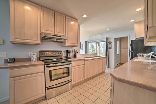 Lake Huron Home w/ Direct Beach Access!