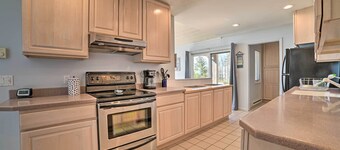 Lake Huron Home w/ Direct Beach Access!