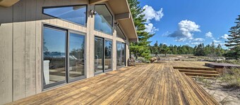 Lake Huron Home w/ Direct Beach Access!