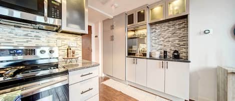 Apartment (1 Bedroom) | Interior