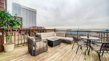 Apartment (1 Bedroom) | Front of property