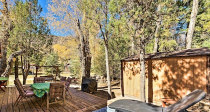 Sun-lit Orangeville Cabin w/ River Access!