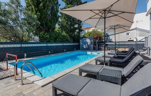 Beheizter Pool