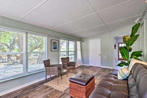 Cottage (3 Bedrooms) | Interior