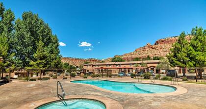 Kanab Condo w/ Pool & AC < 1 Mi to Attractions!