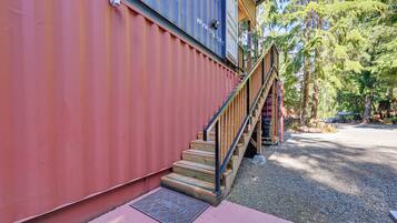 Apartment (0 Bedroom) | Interior