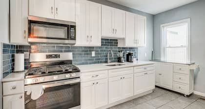 Updated Linden Home: Visit NYC & Newark!