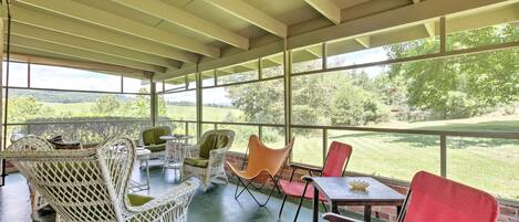 House (4 Bedrooms) | Front of property