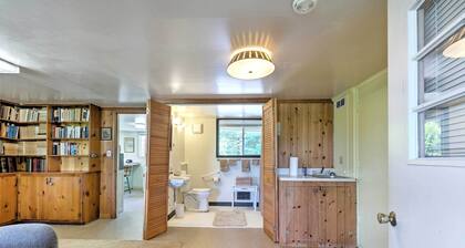 Stair-free Lexington Home w/ Blue Ridge Mtn Views!
