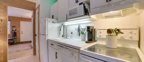 Apartment (1 Bedroom) | Interior