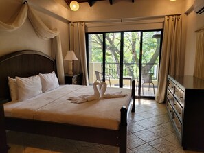 2 soverom, strykejern/-brett, reiseseng for barn og wi-fi (inkludert)