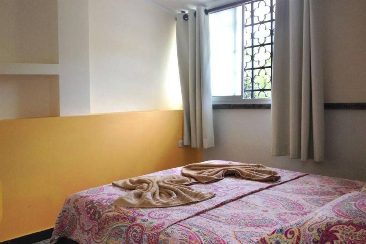 Economy Room