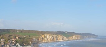 Gîte Clapec, Appartement Lumineux à 2 pas de la Plage et de Dieppe!