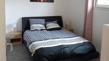 1 bedroom, travel crib, free WiFi, bed sheets