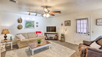 Apartment (1 Bedroom) | Interior