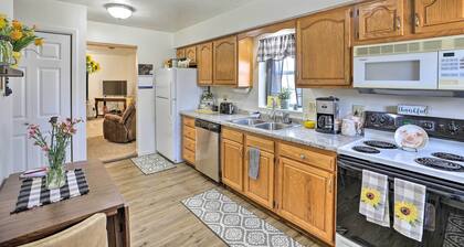 Akron Apartment w/ Balcony - Hunting Nearby!