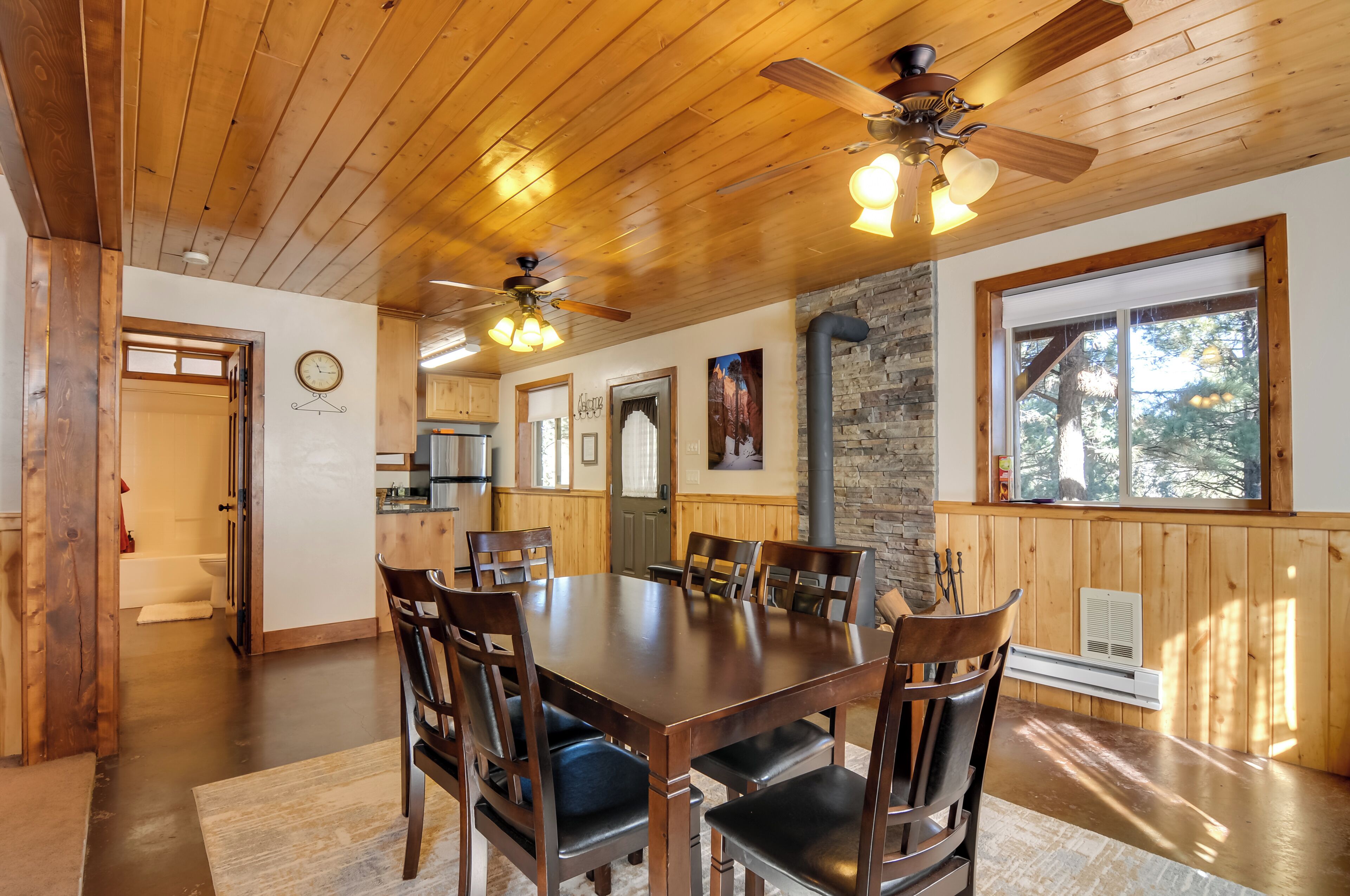 المنشأة من الداخل