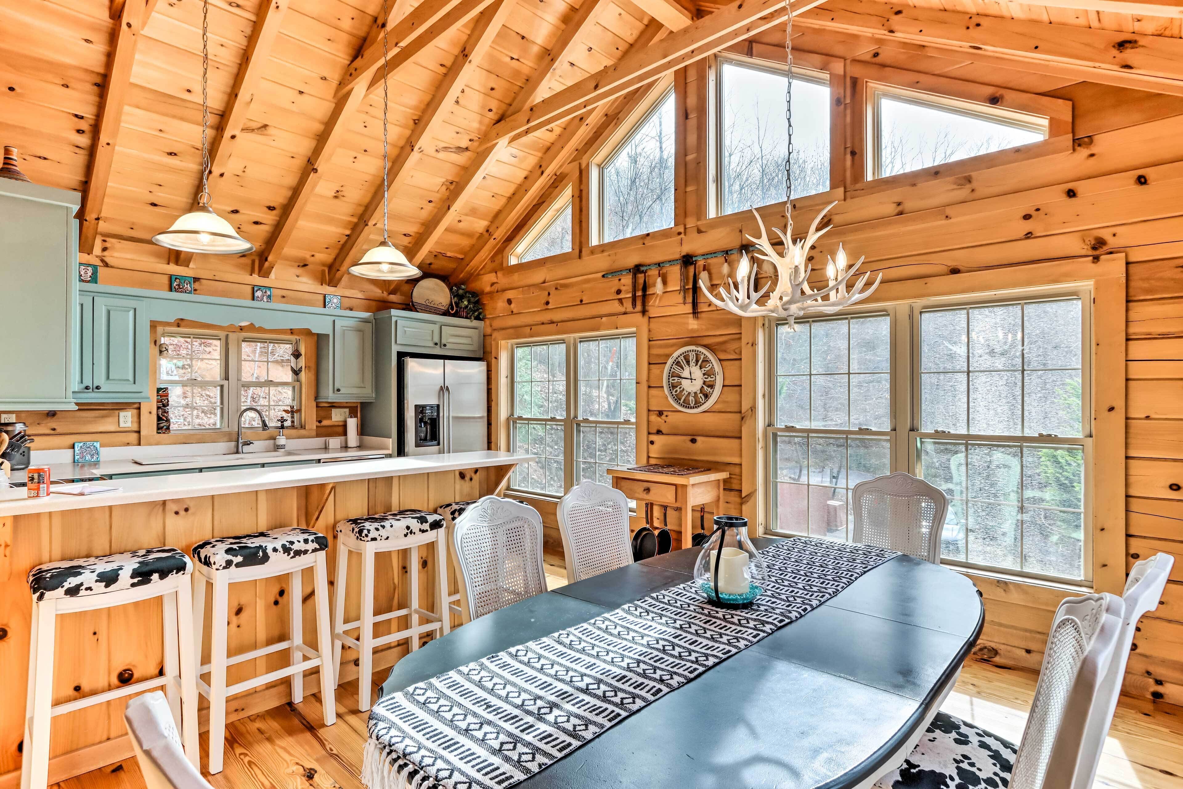 House (4 Bedrooms) | Interior