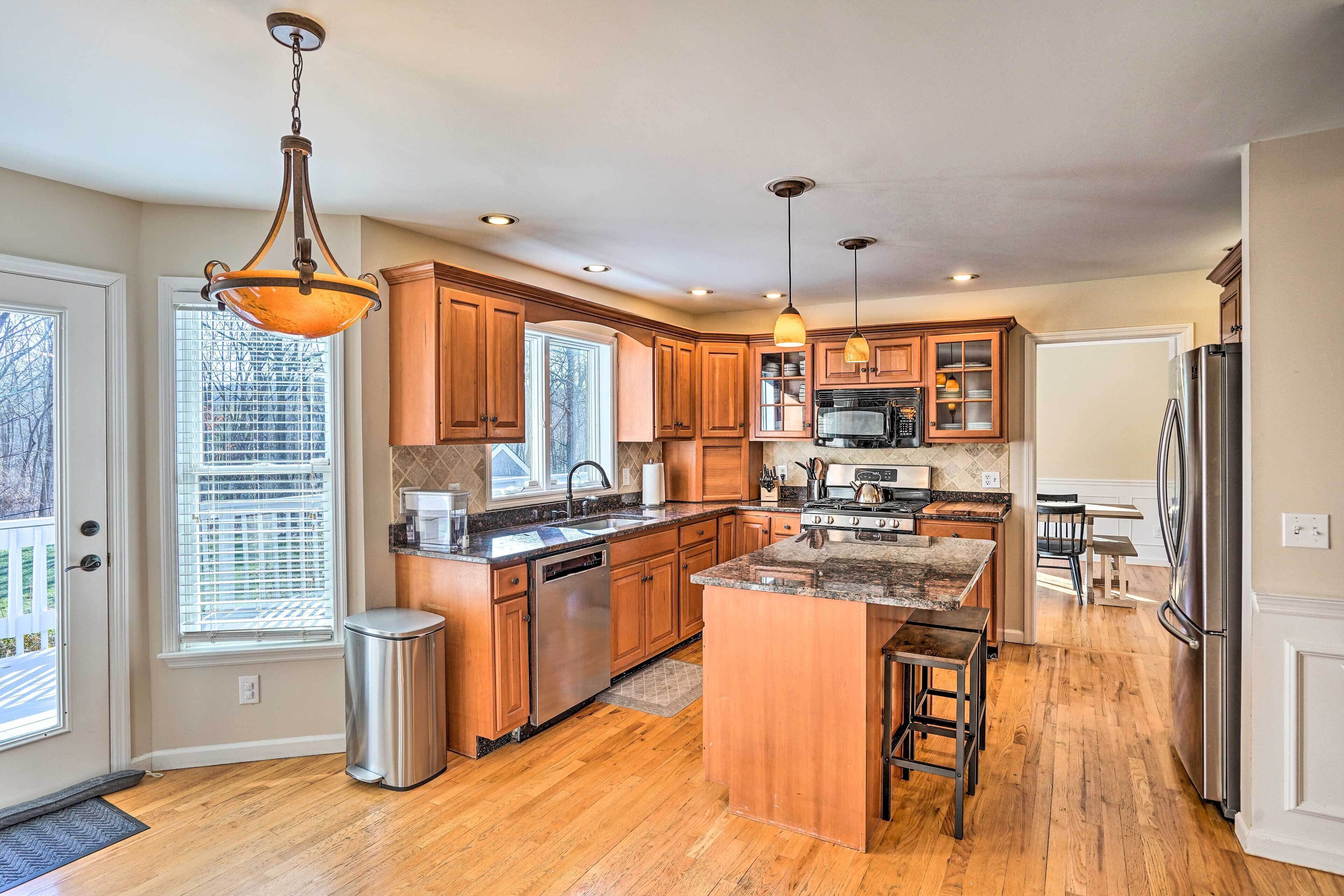 Beacon Area Vacation Rental With Heated Pool!