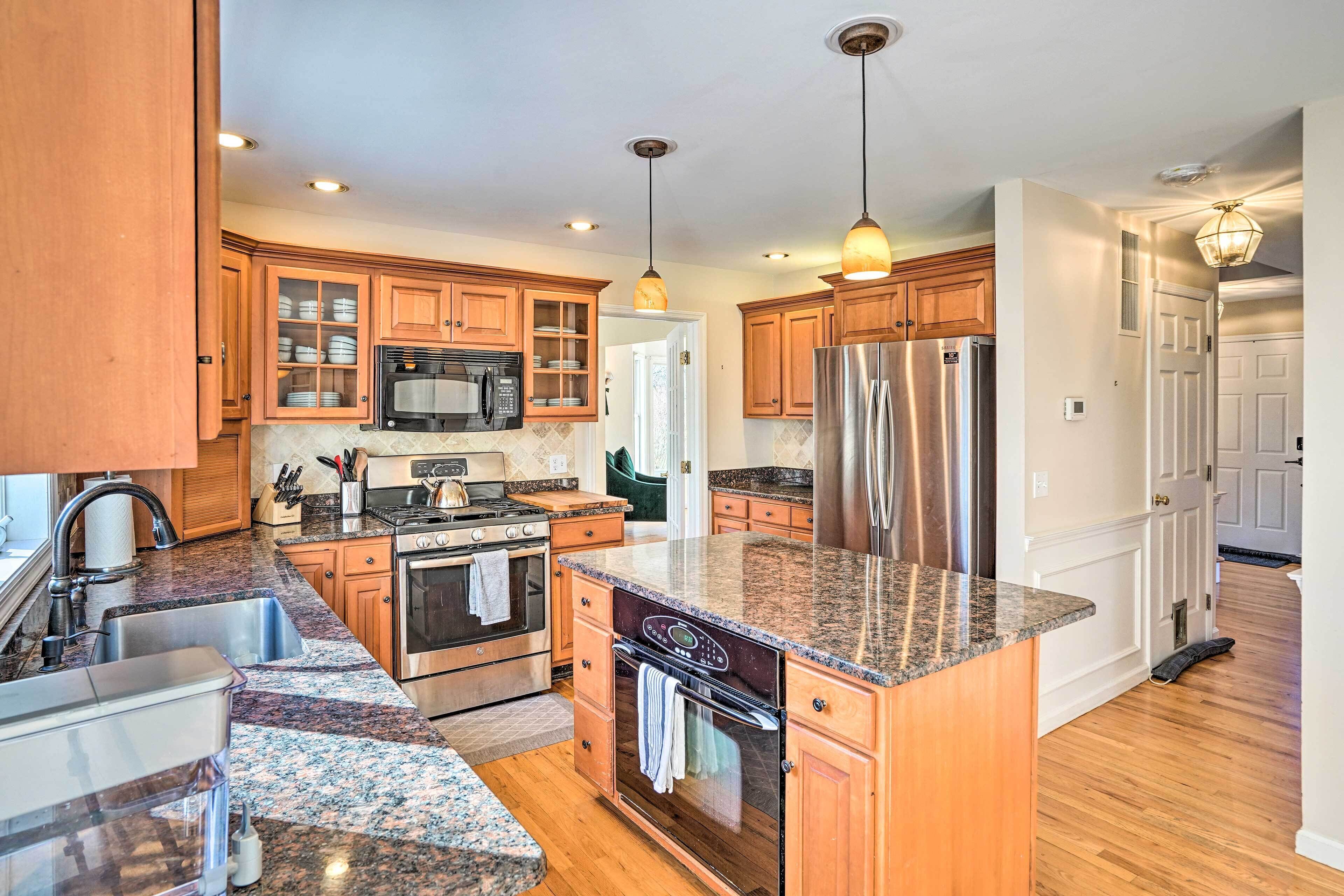 Beacon Area Vacation Rental With Heated Pool!