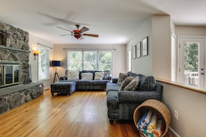 House (5 Bedrooms) | Interior - Heated Pool, 6 Acres: Beacon Area Vacation Rental (Lagrangeville)