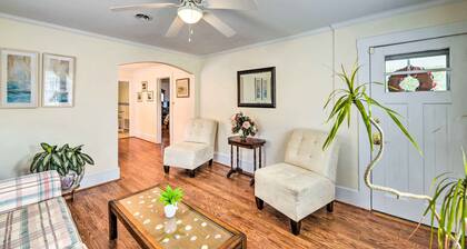 Charming Beaufort Getaway: Walk to the Waterfront!