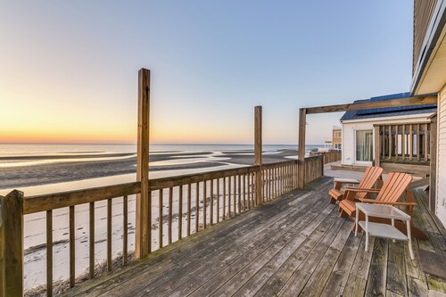 Private Beach Access! Bayfront Cape May Cottage