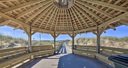 Coastal Home w/ Community Pool < 2 Miles to Beach!