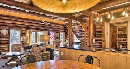 Classic Colorado Log Home w/ Mountain Views!