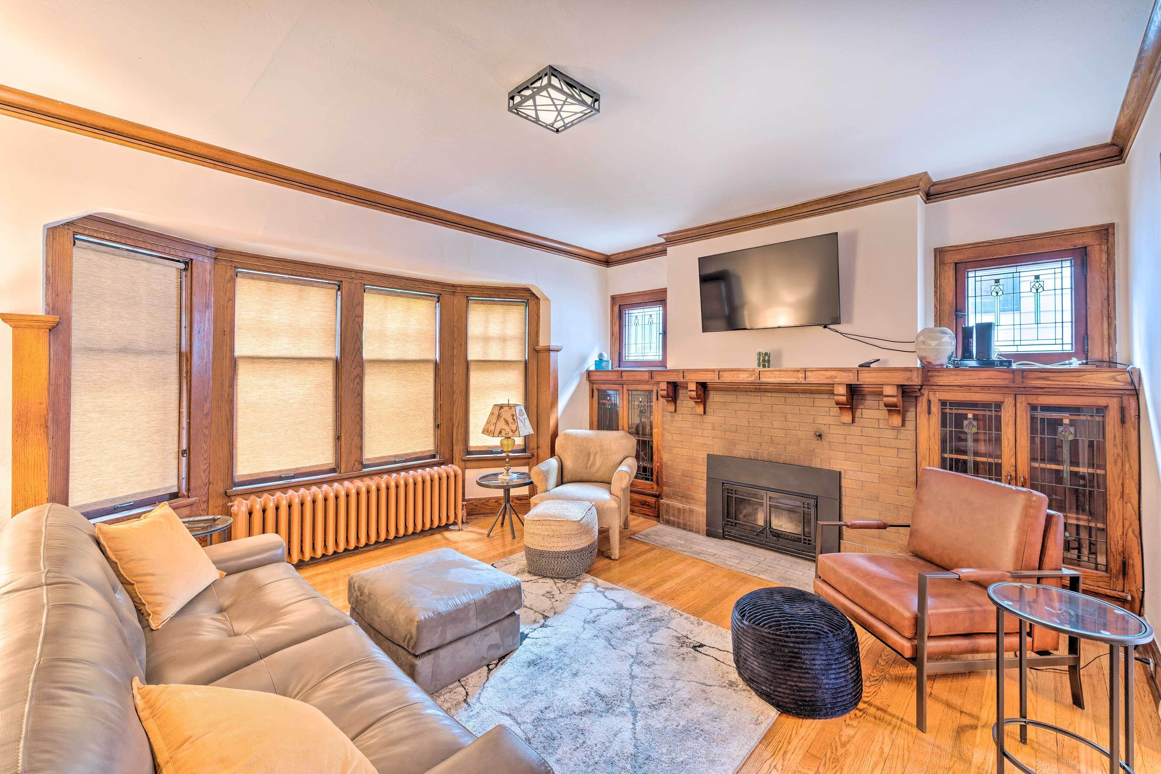 Cozy Milwaukee Escape - Walk to Lake Michigan