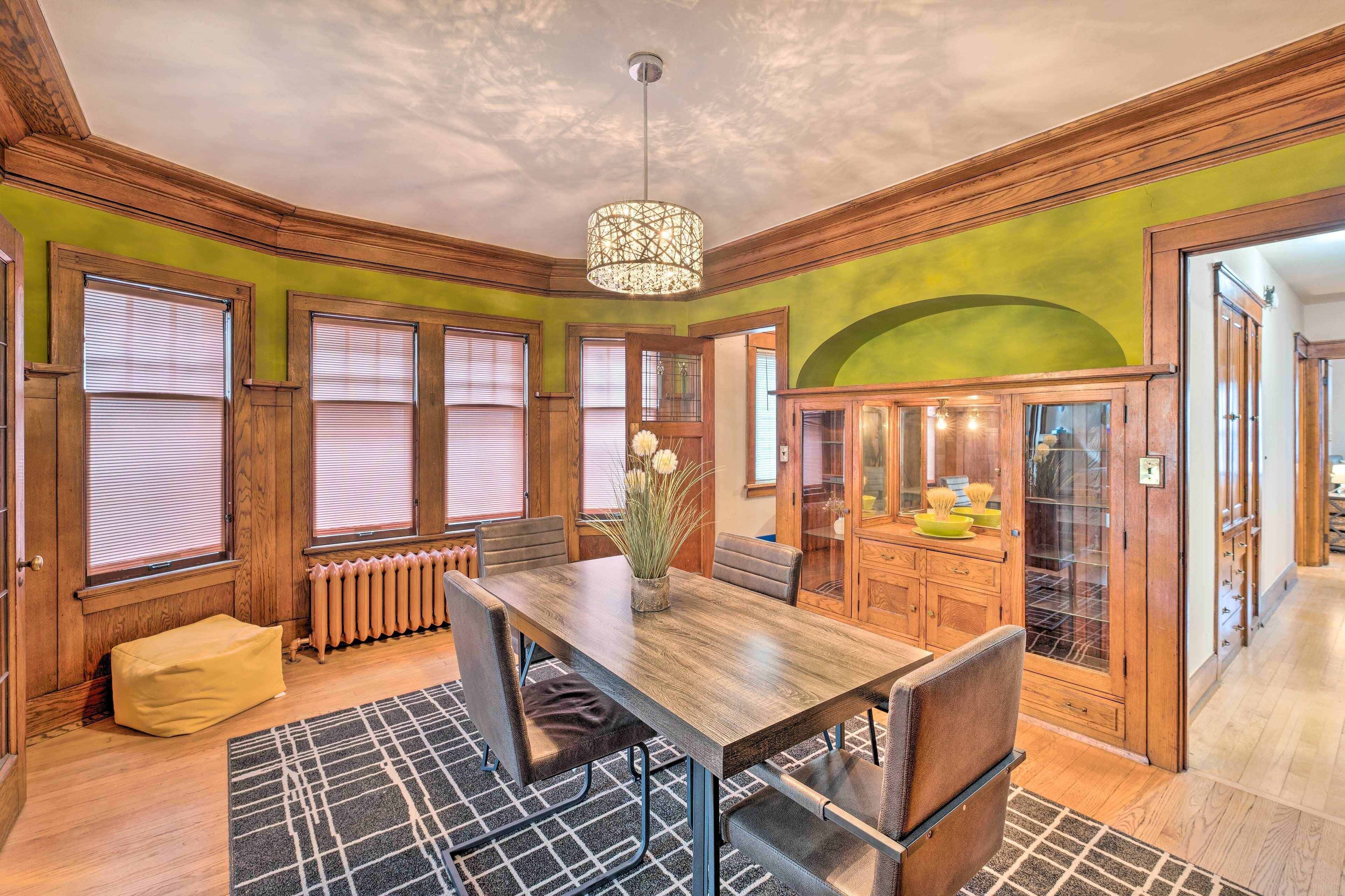 Cozy Milwaukee Escape - Walk to Lake Michigan