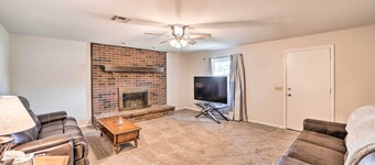 Cozy Stigler Escape, Walk to Lake Eufaula!