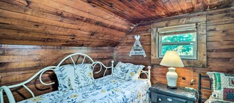 Rustic Cabin w/ Patio & Pond on Blue Ridge Parkway
