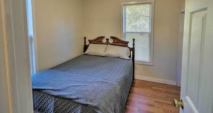 Cozy Apt by ITS 85 Trail, ½ Mi to Lake Wassookeag!