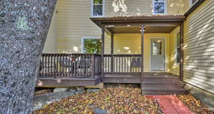 Cozy Apt by ITS 85 Trail, ½ Mi to Lake Wassookeag!