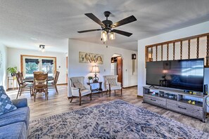 House (4 Bedrooms) | Interior - Cozy Vacation Rental Home Near Watauga Lake! (Elizabethton)